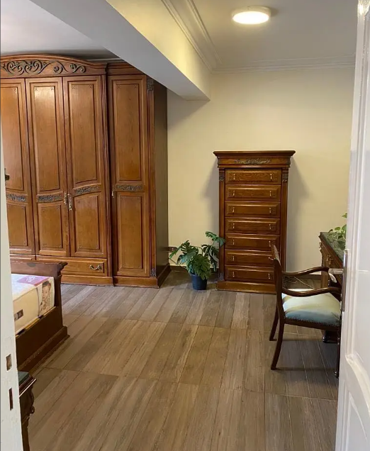 Master bedroom thumbnail