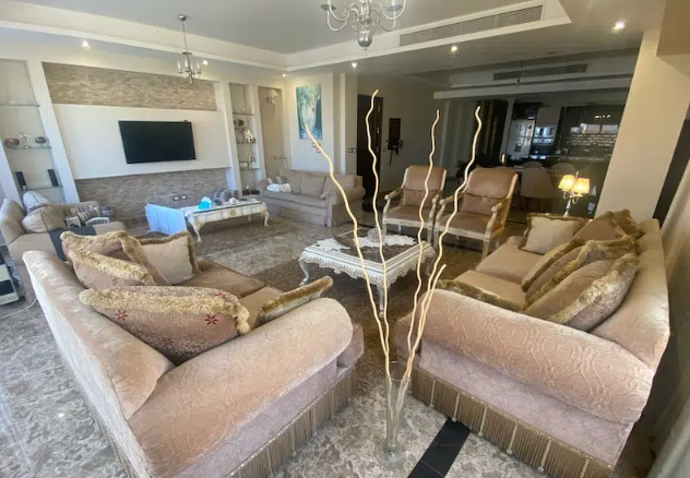 انتريه مودرن للبيع. Full sofa set thumbnail
