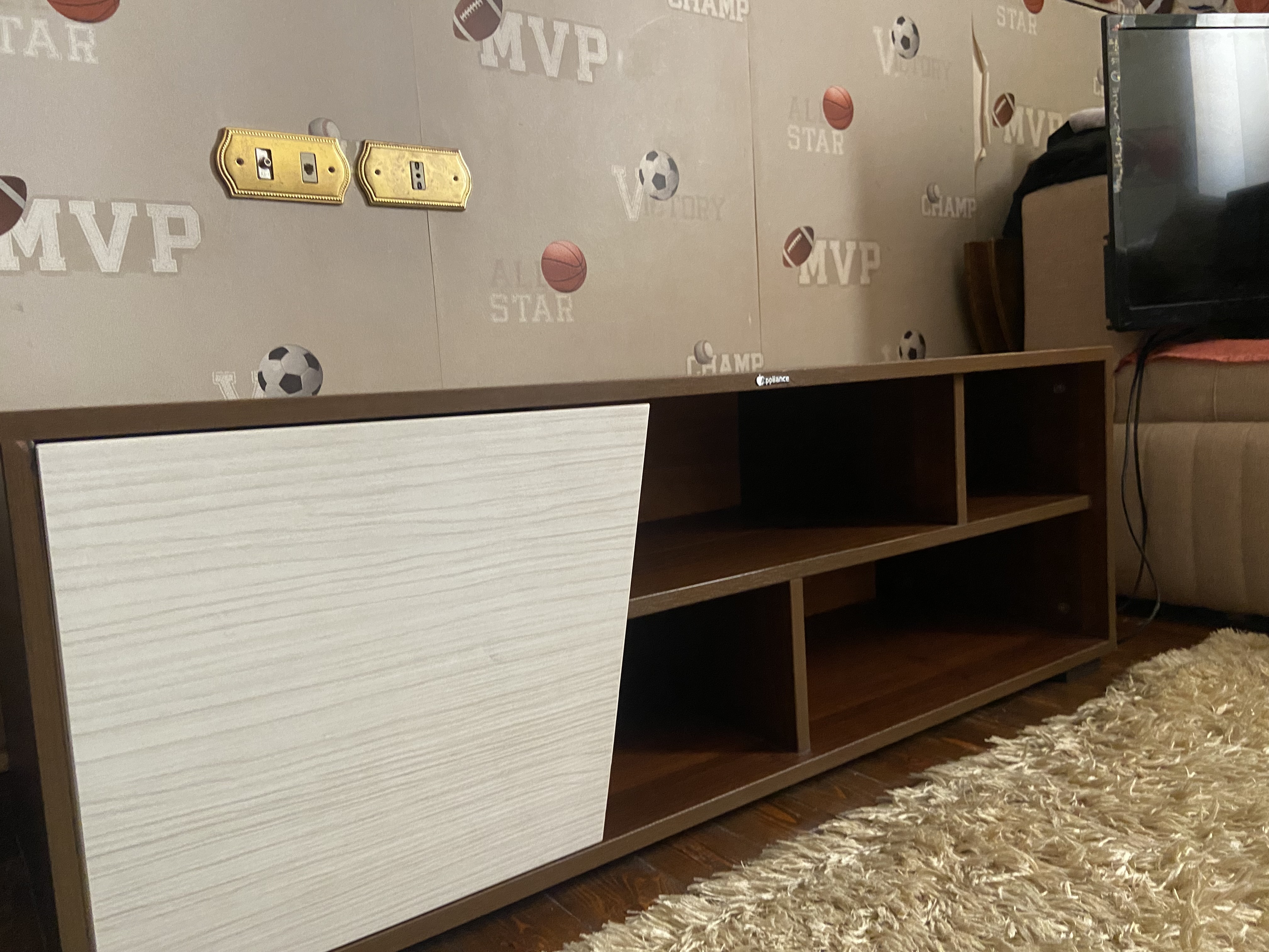 Tv table thumbnail