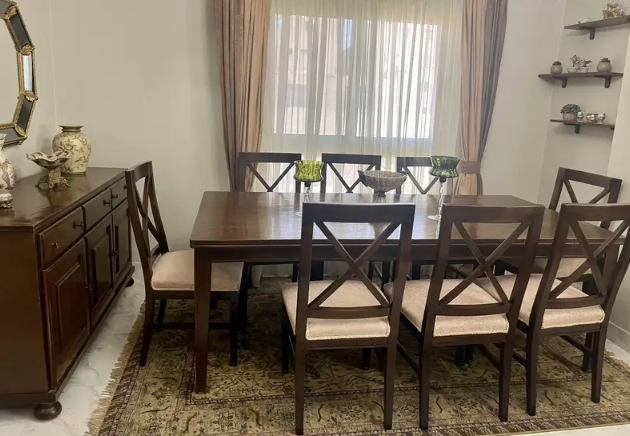Negotiable غرفة سفرة كاملة 8 كراسي وبوفيه (خشب زان متين) | 8-Seater Dining Room"I