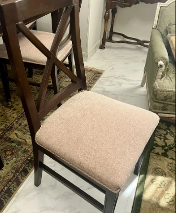 Negotiable غرفة سفرة كاملة 8 كراسي وبوفيه (خشب زان متين) | 8-Seater Dining Room"I thumbnail