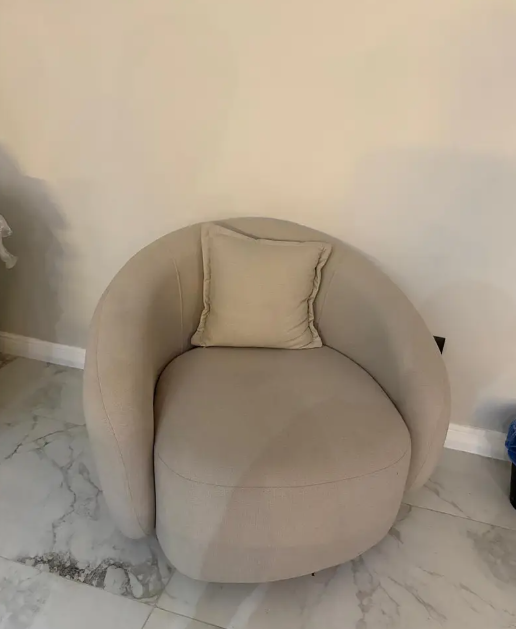 Living room - Brand new for sale thumbnail