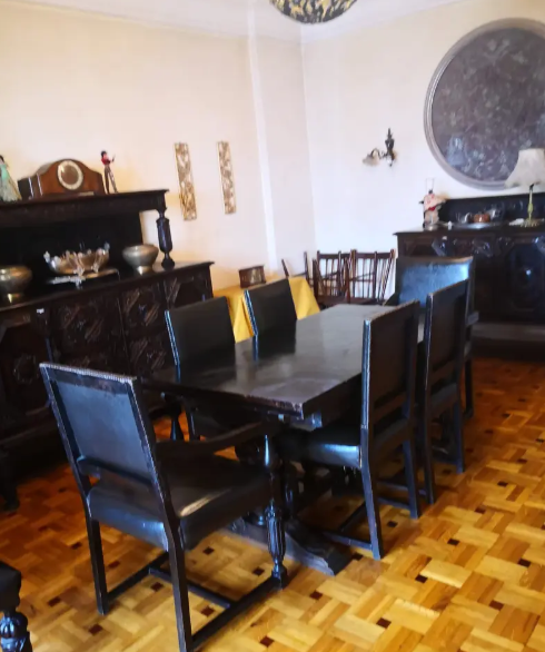 classic dinning room thumbnail