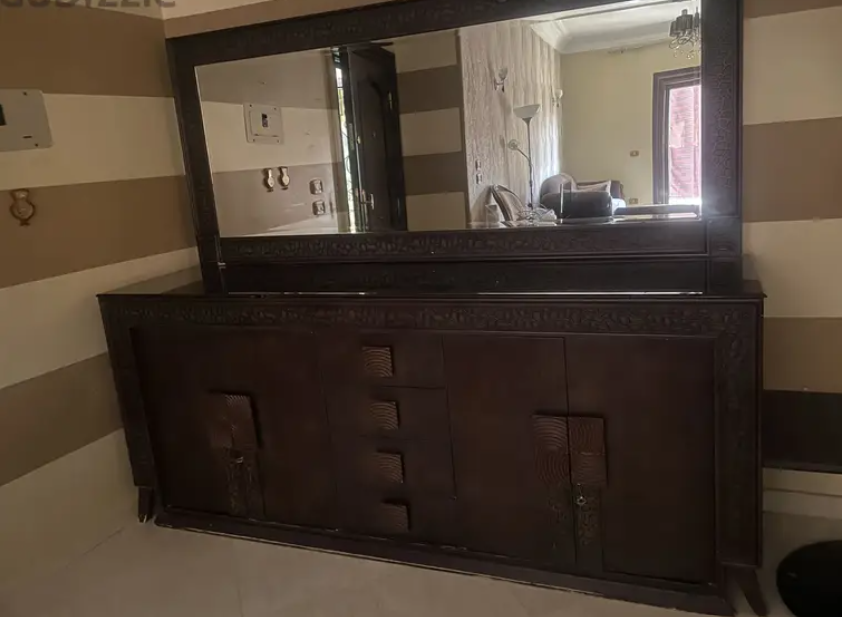 بوفيه عريض