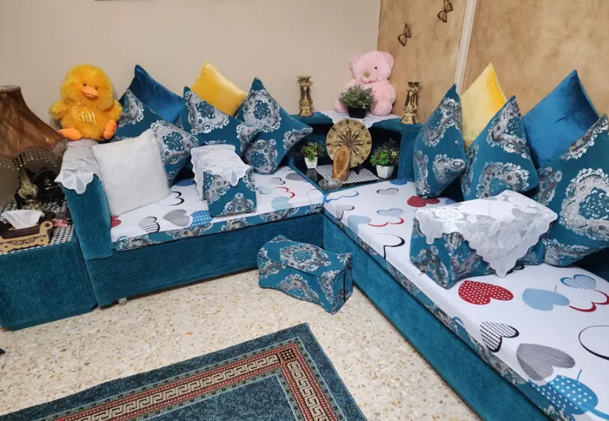ركنه زاويتين ٧. ٥متر
