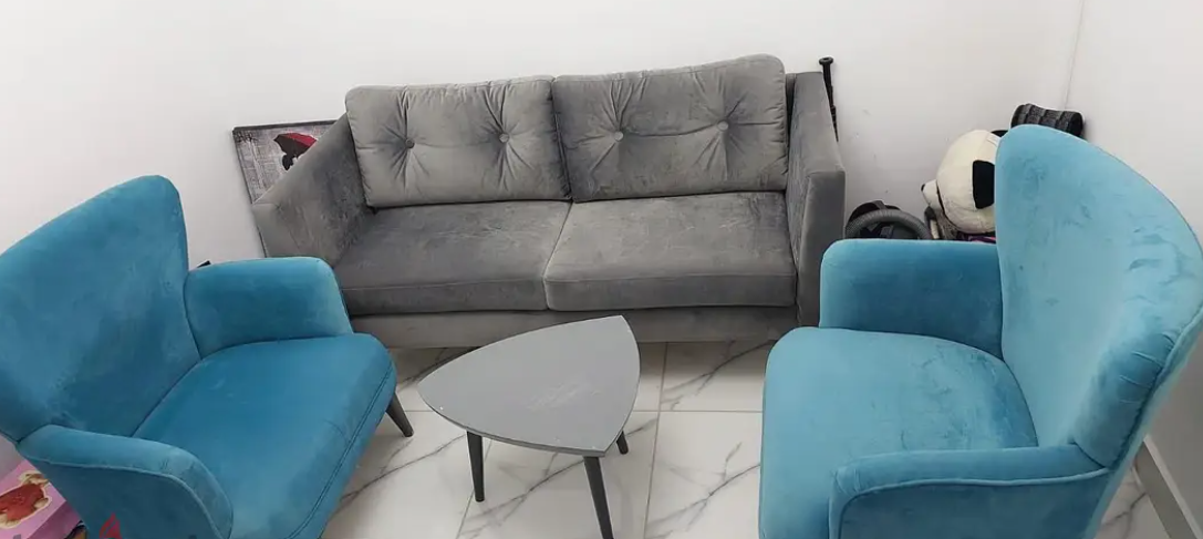 انتريه مودرن بحاله جيده جدا