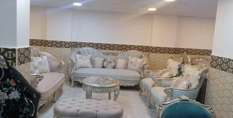صالون مودرن استعمال عروسه شهر بحاله ممتازه للبيع
