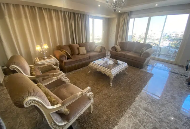 انتريه مودرن للبيع. Full sofa set thumbnail