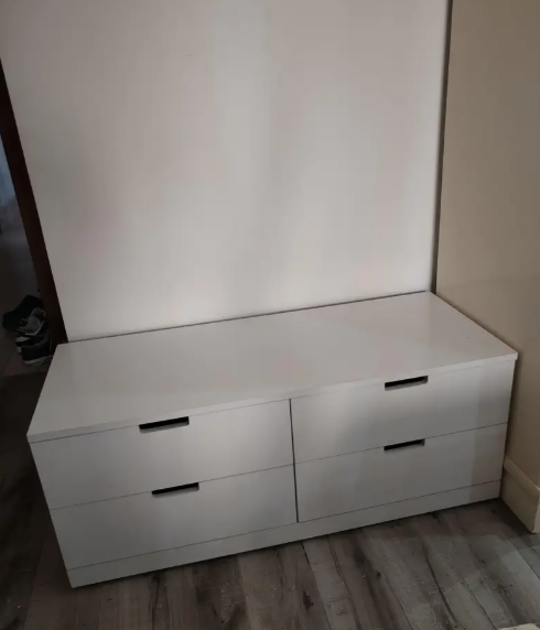 practical unit of 4 drawers