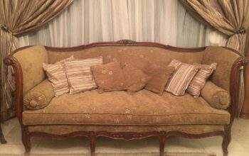 Louis XV antique salon 13 pieces in very good cond